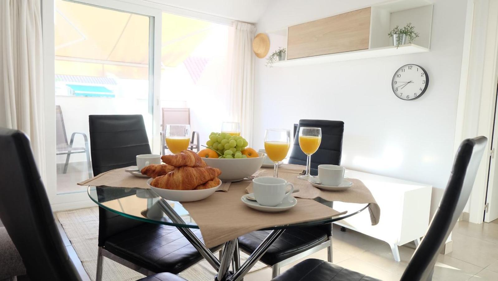 Oliver Atico Cano Apartment Фуeнхирола Екстериор снимка